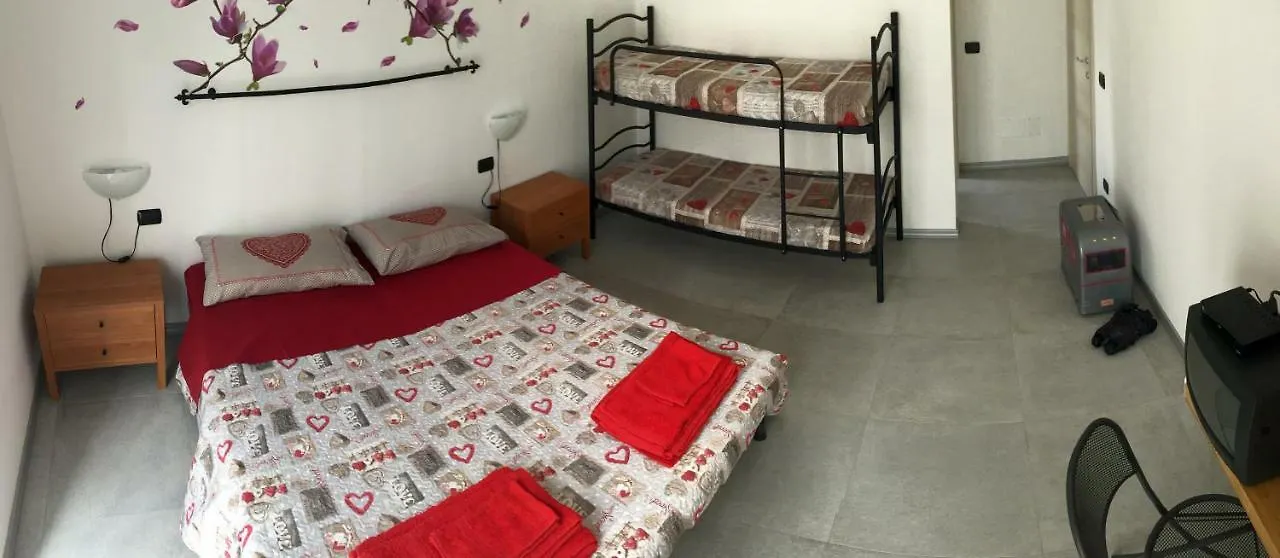 B&B Honey Rooms Saronno 0*,  Italien